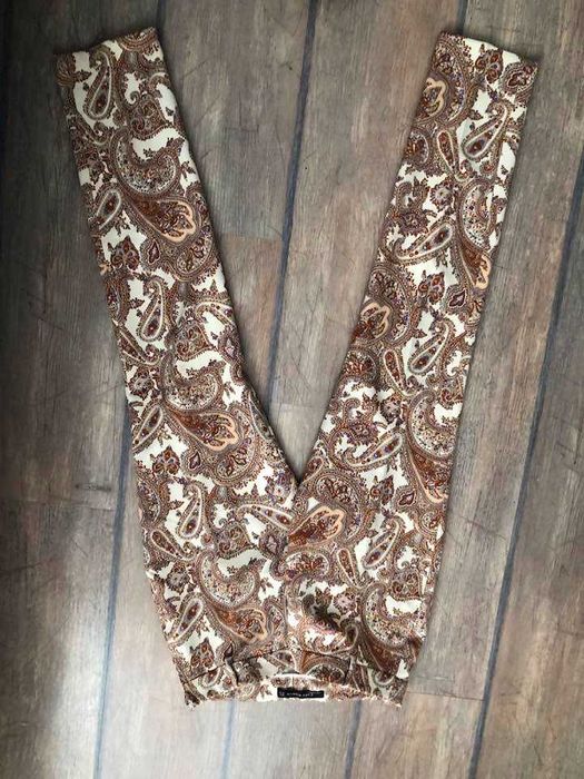 разпродажба на дънки и панталони Зара