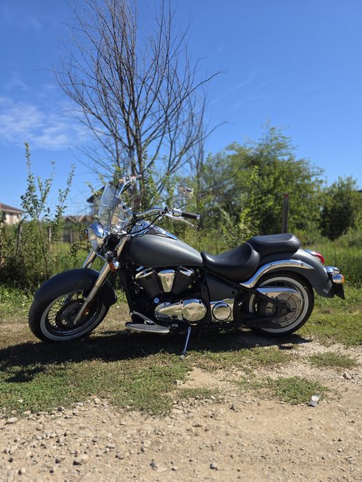 Kawasaki Vulcan VN900B