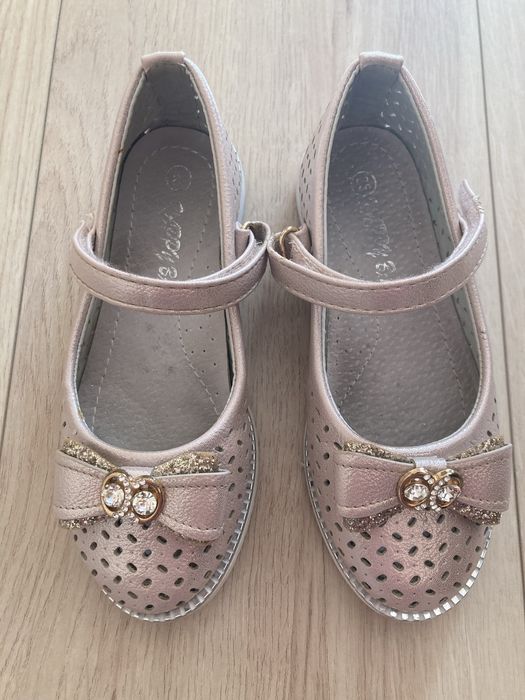 Adidasi sneakers fetite