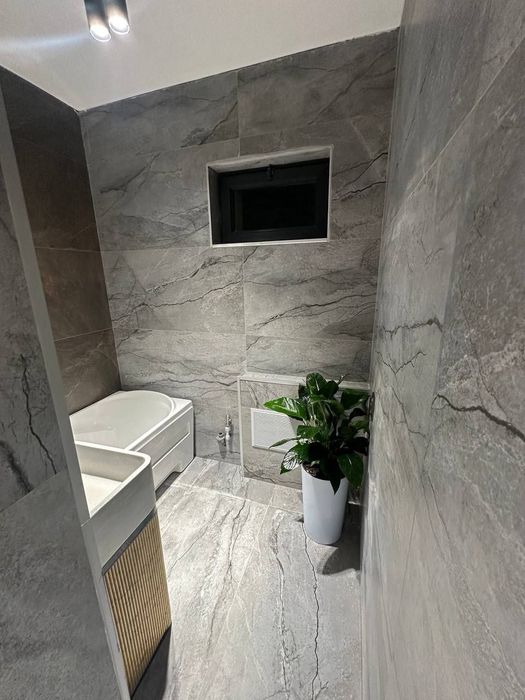 2 Ц-1 Садыка Азимова. 2/4/5.  68м²  77 серия