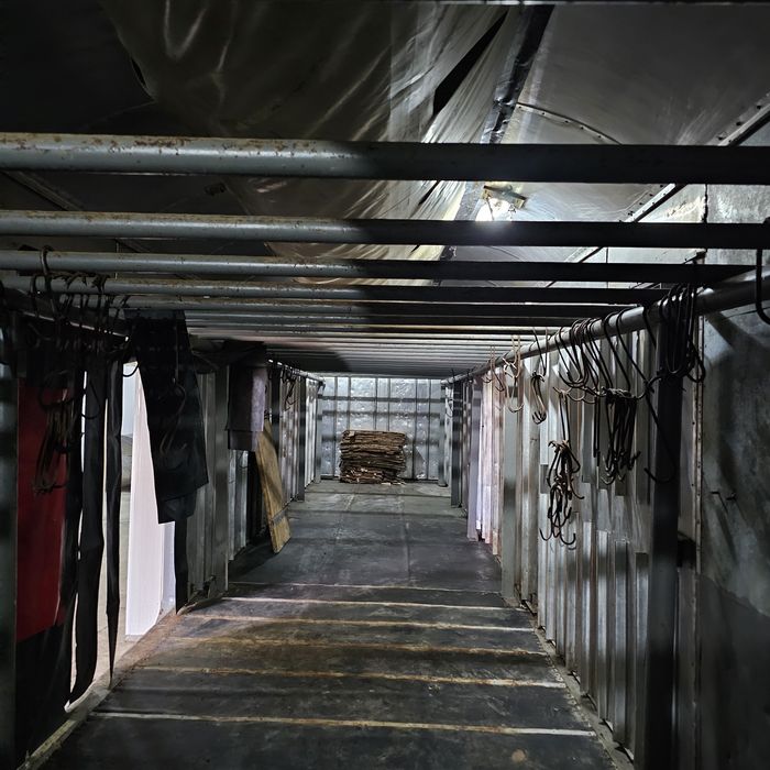 Бойня, промышленный холодильник