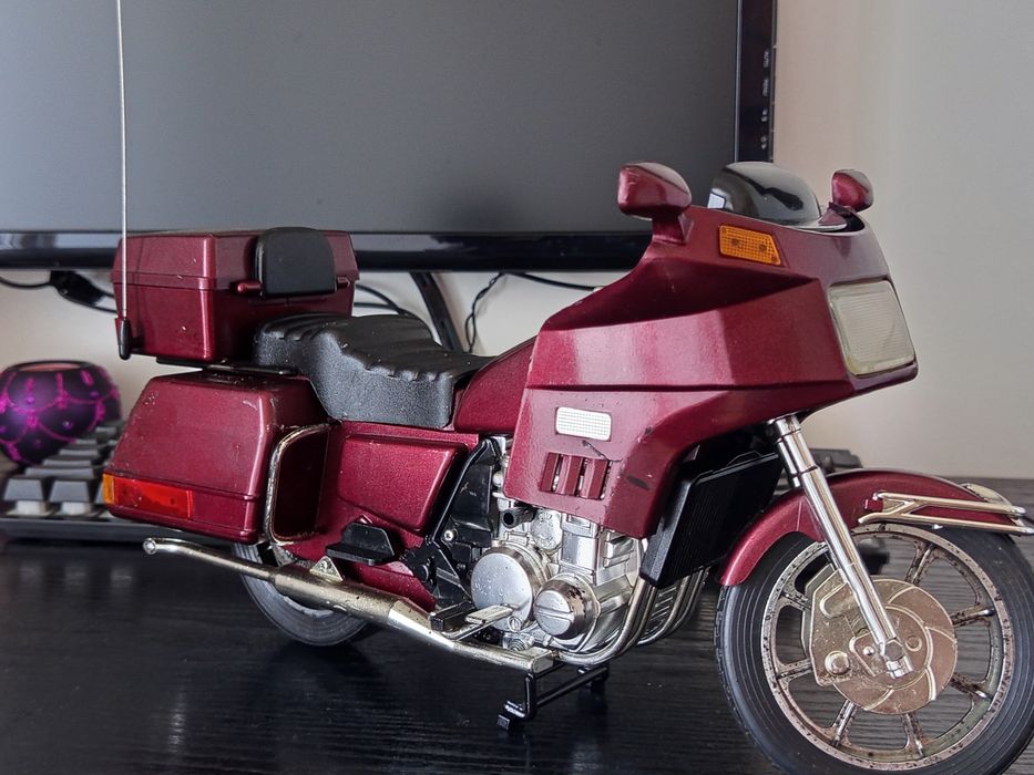 Macheta vintage motocicleta Honda, lungime 37