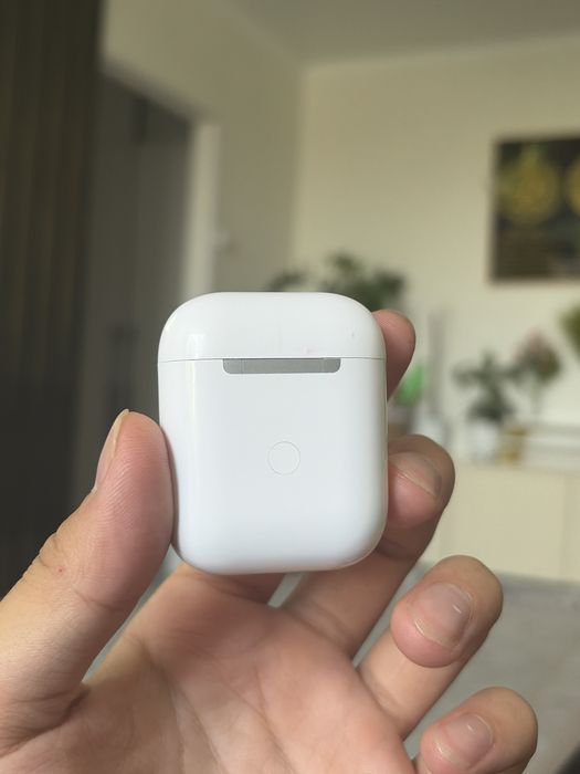 Продается Airpods 1