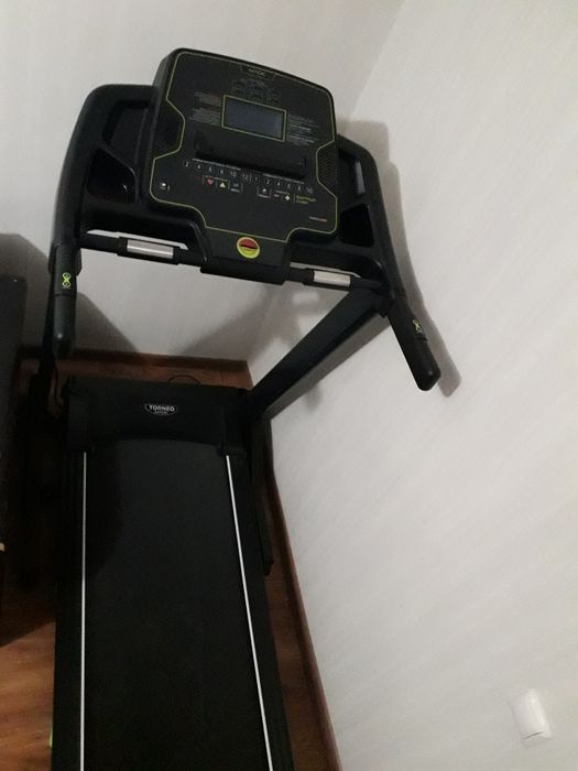 Продам беговую дорожку