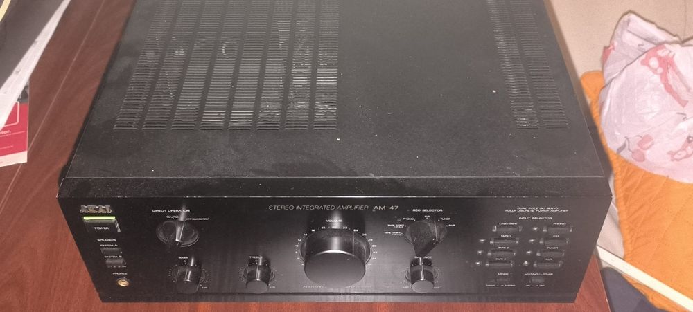 Vând amplificator Akai AM-47