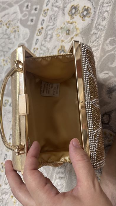 Сумка золотистая