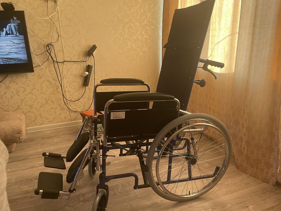 Продам Кресло коляска Армед Н008