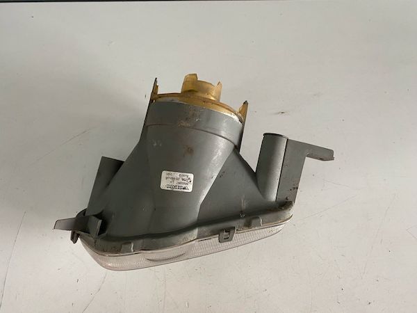 Proiector lampa ceata stanga fata VOLVO V70 2004-2007 8693347