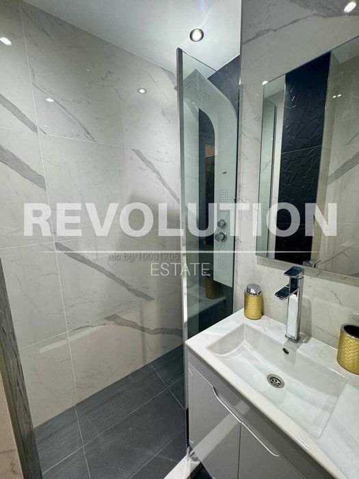 Продава се Тристаен апартамент в Пловдив, Гагарин - 65 кв.м за 1977 €/кв.м - Снимка #6