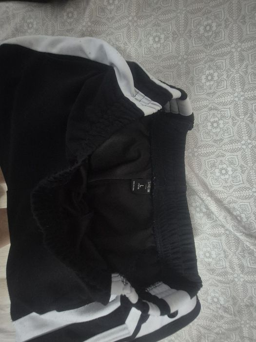 Pantaloni de diferite marci si marimi