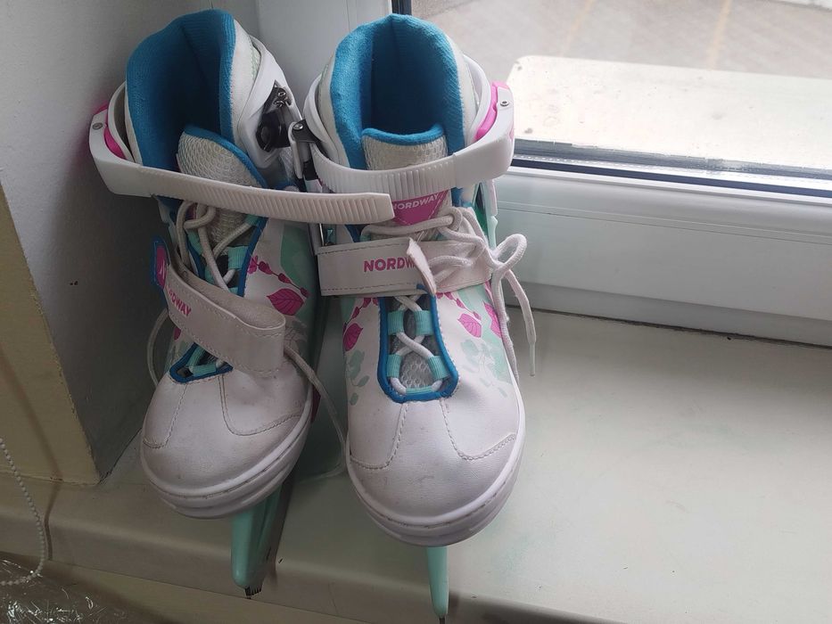 Продам детские коньки б/у