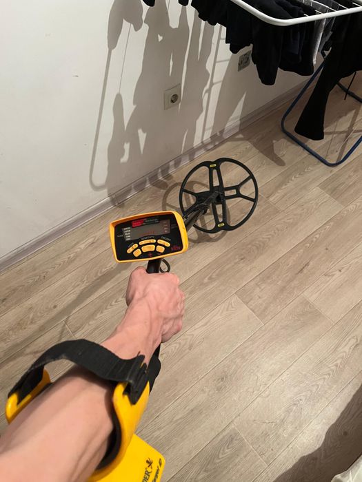 Метал искатель в идельном сос