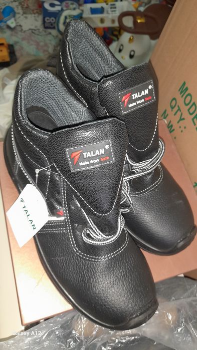 Рабочие ботинки новые