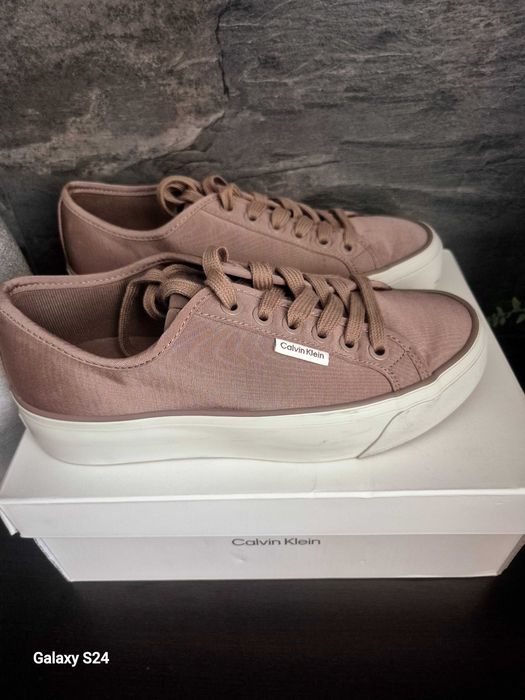 Calvin Klein  кецове