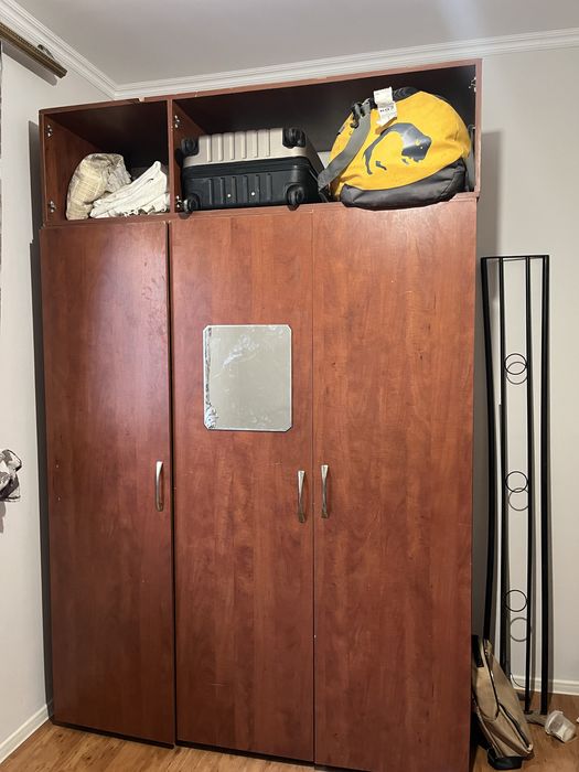 Продам  шкаф стол  бу