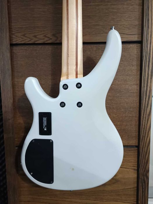 Chitara bass YAMAHA TRBX 505 TWH