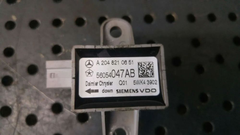 Senzor impact dreapta fata mercedes c class w204 a2048210651