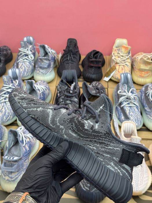 Yeezy 350 v2 MX Black - marimea 44