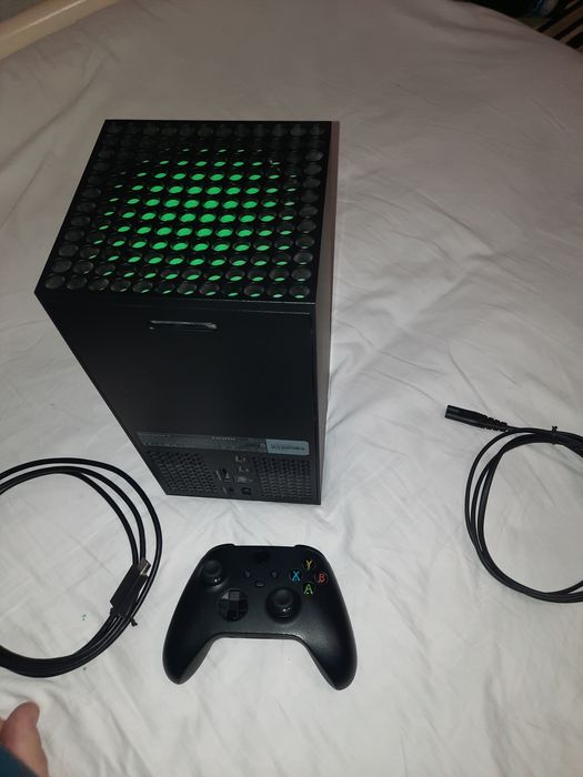 Xbox Series X в идеальном состоянии.