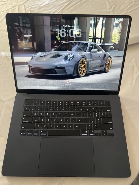 MacBook Air 15-inch M4 16/256 midnight