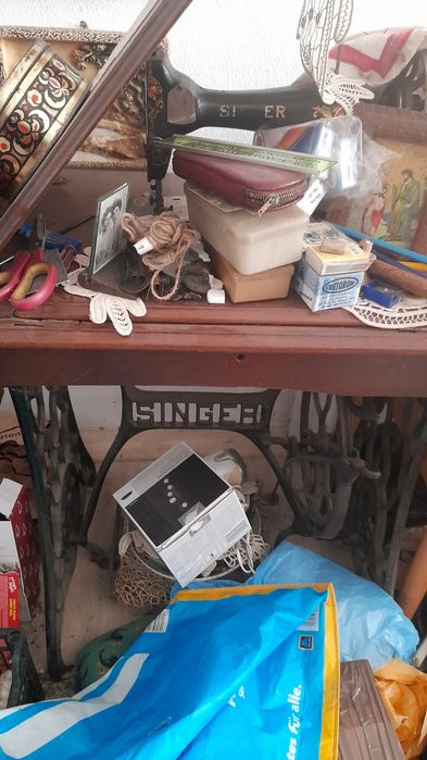 Se vinde mașină cusut SINGER..