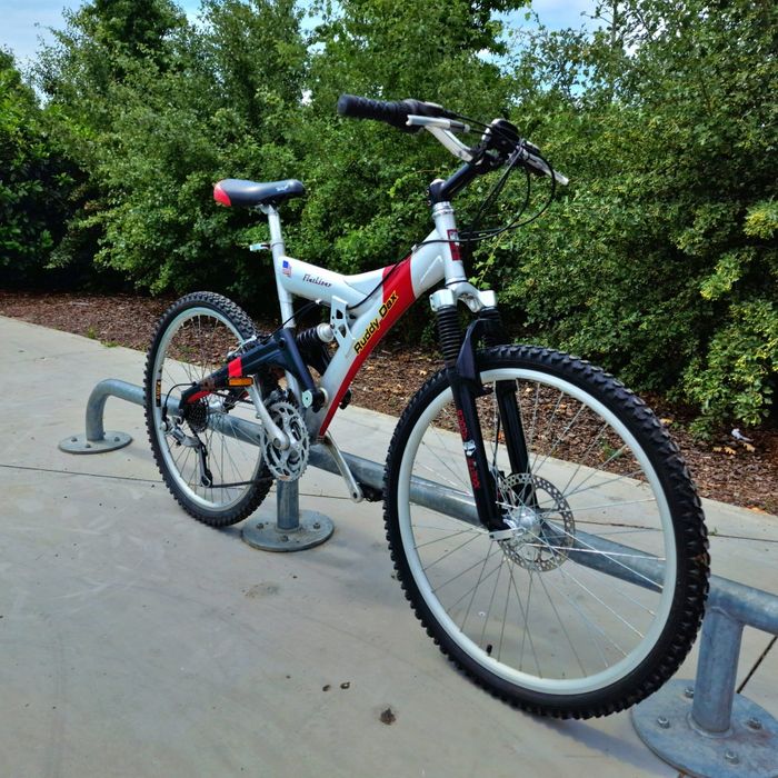 BicBicleta Mountain Bike 26" full suspensie