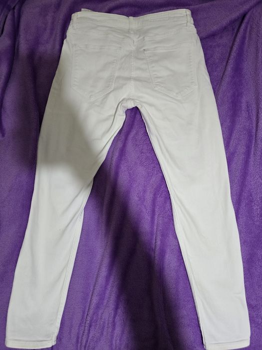 Blugi Skinny rupti Zara albi, usor utilizati