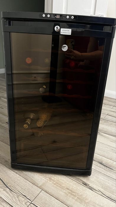 Винный холодильник