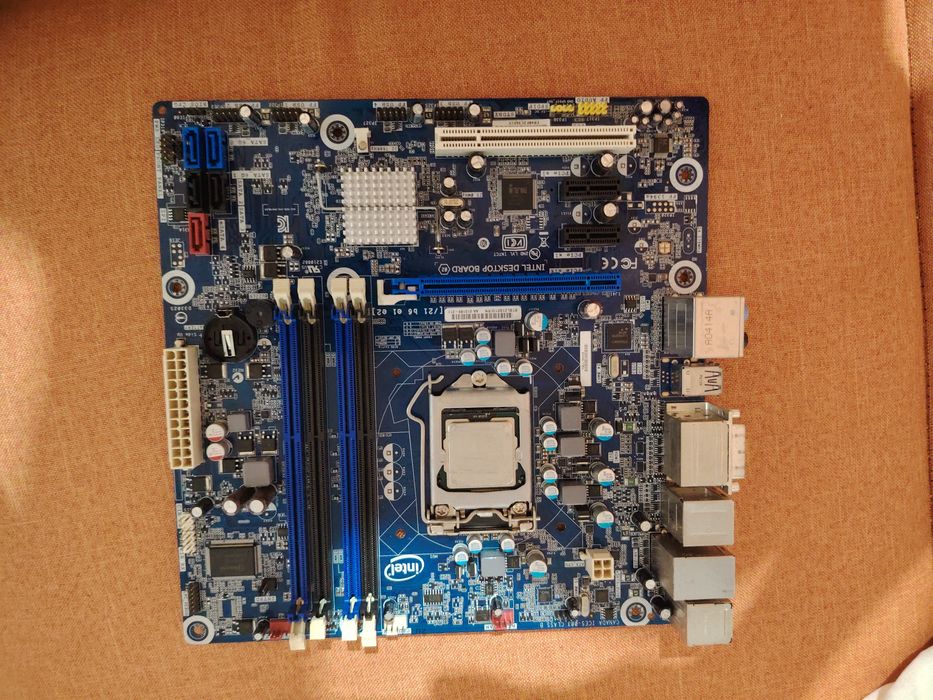 Placă de bază Intel DH67BL LGA1155 + i5‑3470 – FUNCȚIONALĂ