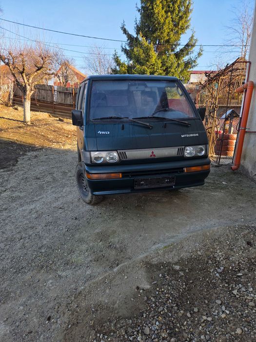 Mitsubishi L300 4×4