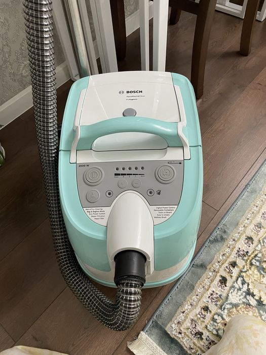 Пылесос Bosch моющи моить матрас ковры диваны