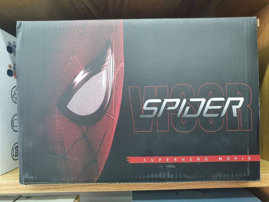 Маска человека паука