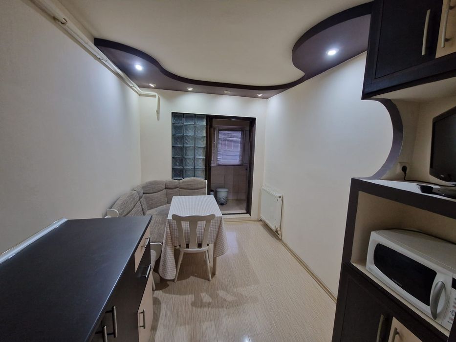 Vand sau inchiriez(minim 6 luni)apartament 3 camere