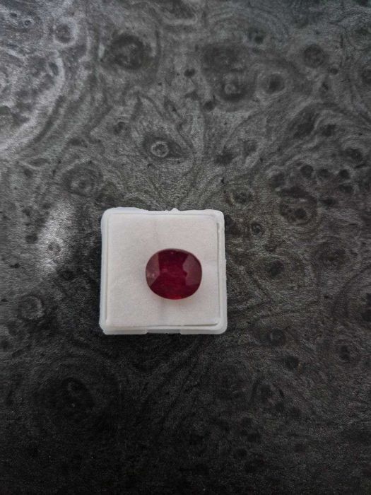 натуралний рубин 9.95ct