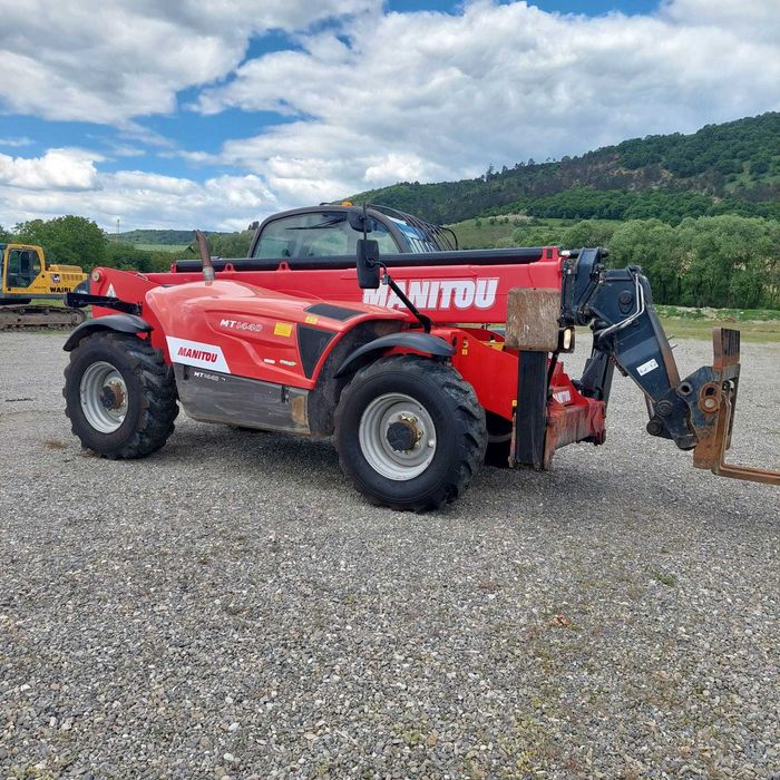 Inchiriez  utilajele Volvo 22-t , Yanmar 10 t,Cat ,Dumper nacele, JLG