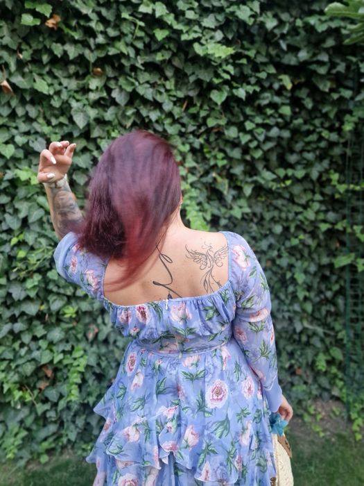 Елегантна рокля в синьо Junona