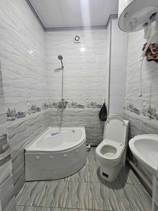 Продаётся 2х комн квартира на 4 этаже Ор-р 7 микрорайон