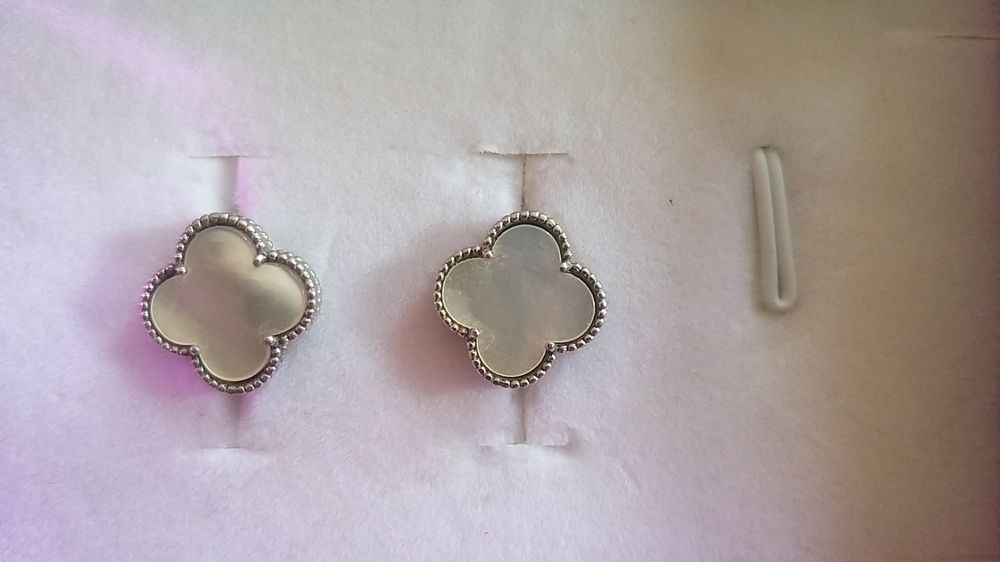 Женские пусеты  серьги