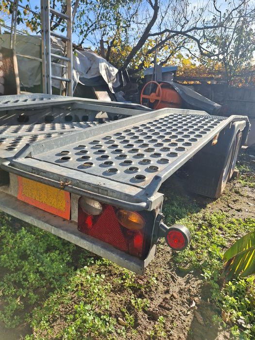 За автомобил и джипове Sirius