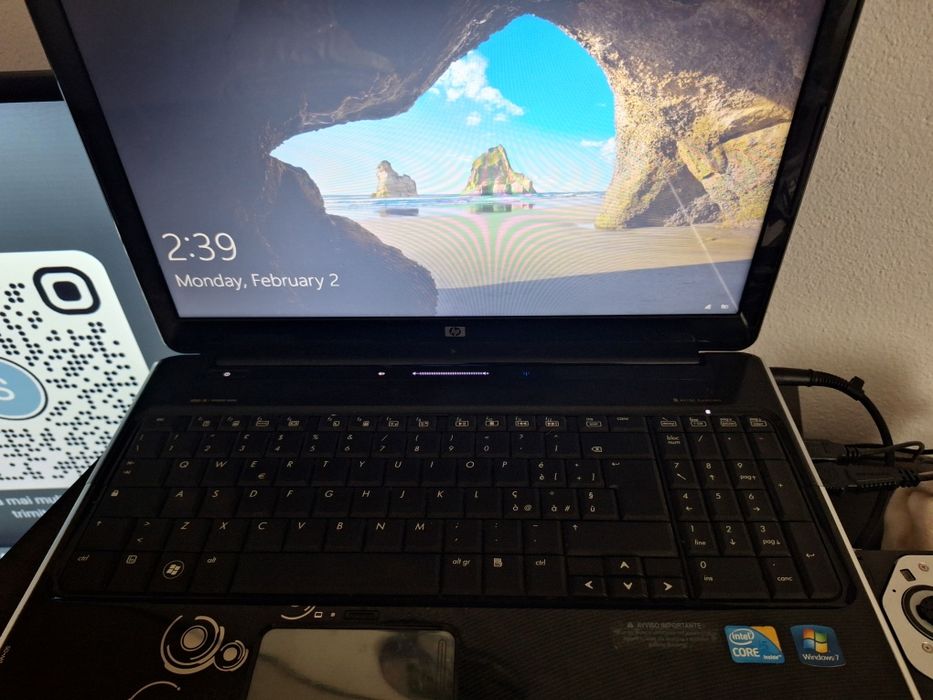 Laptop HP Pavilion DV7-2040US 17.3- Inch Laptop