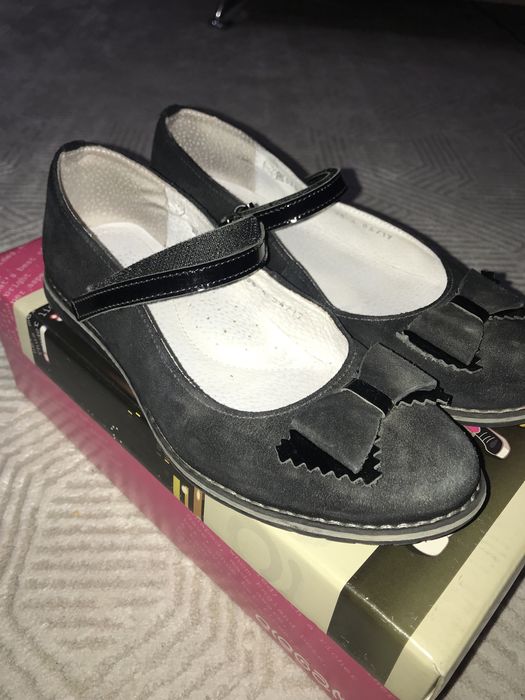 Детская обувь на девочку р36,37