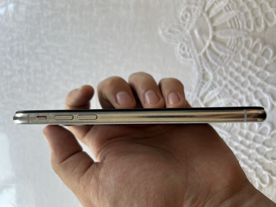iPhone X