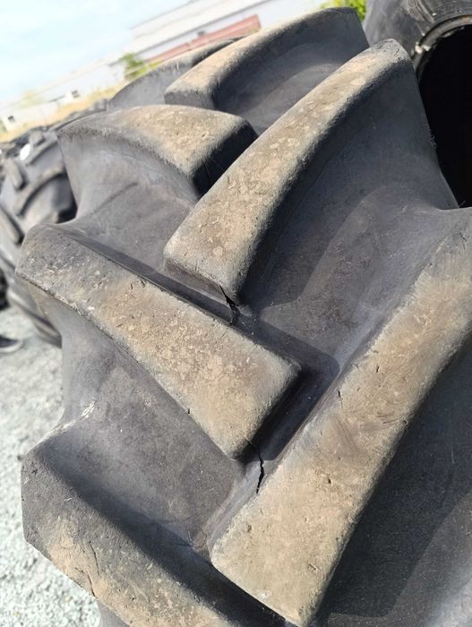Anvelopa Second Hand 15.5/80r24 400/80r24 Bkt Industriala