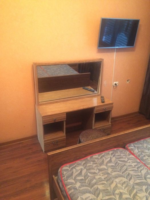 Продаётся спальный гарнитур