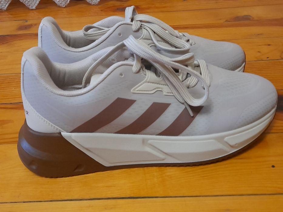 Маратонки ADIDAS ШОК Цена