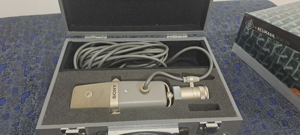 Студийный мирофон Sony C38B