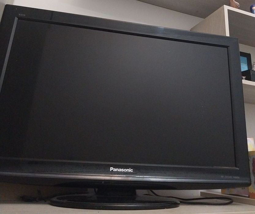 Продам жк телевизор Panasonic TX-LR32U20