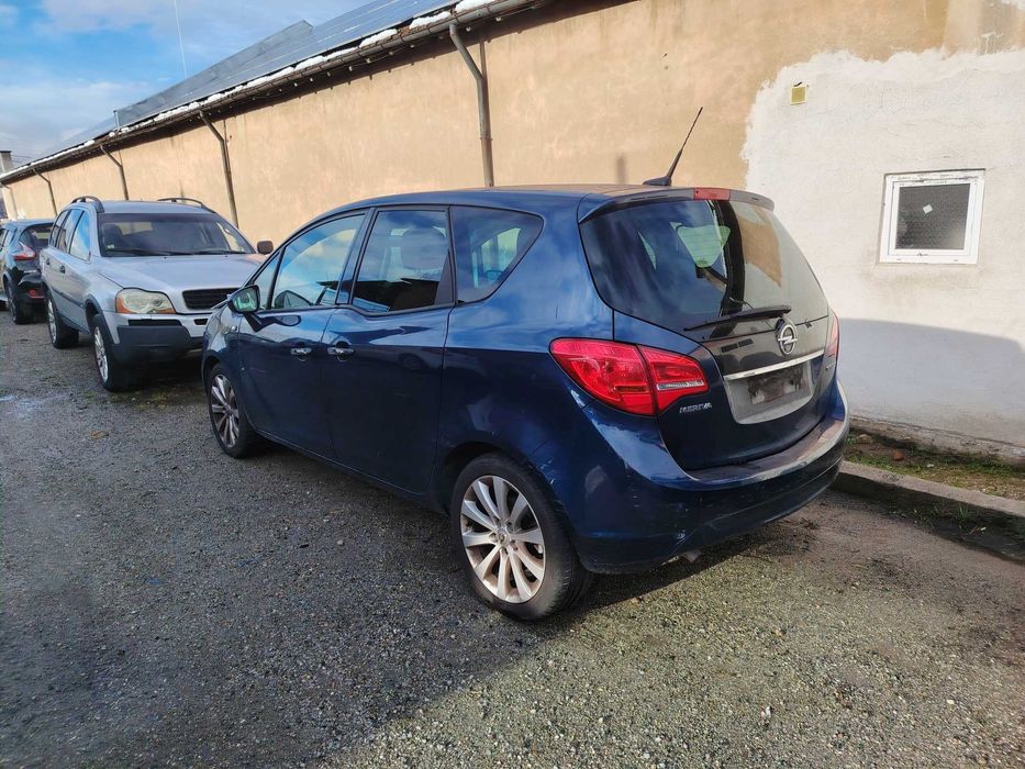 Opel Meriva 1,4 i , Опел Мерива на части! Май 2011