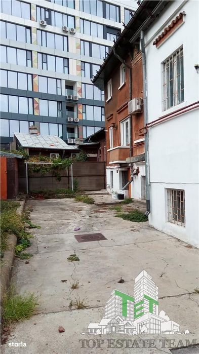 Casa 6 camere de inchiriat , activitate comerciala sau office , parcar