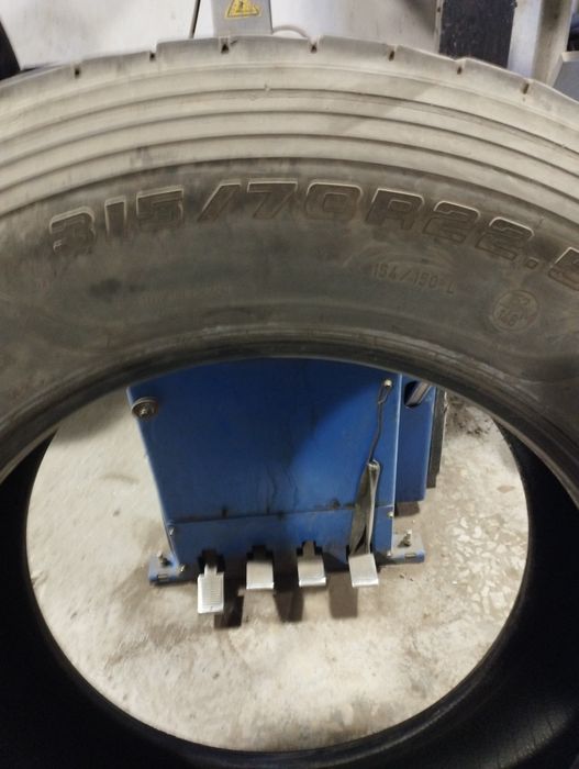 Продам шины SAVA 2 штуки